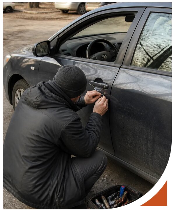 Профессиональное вскрытие автомобиля Тойота без повреждений в Реутове